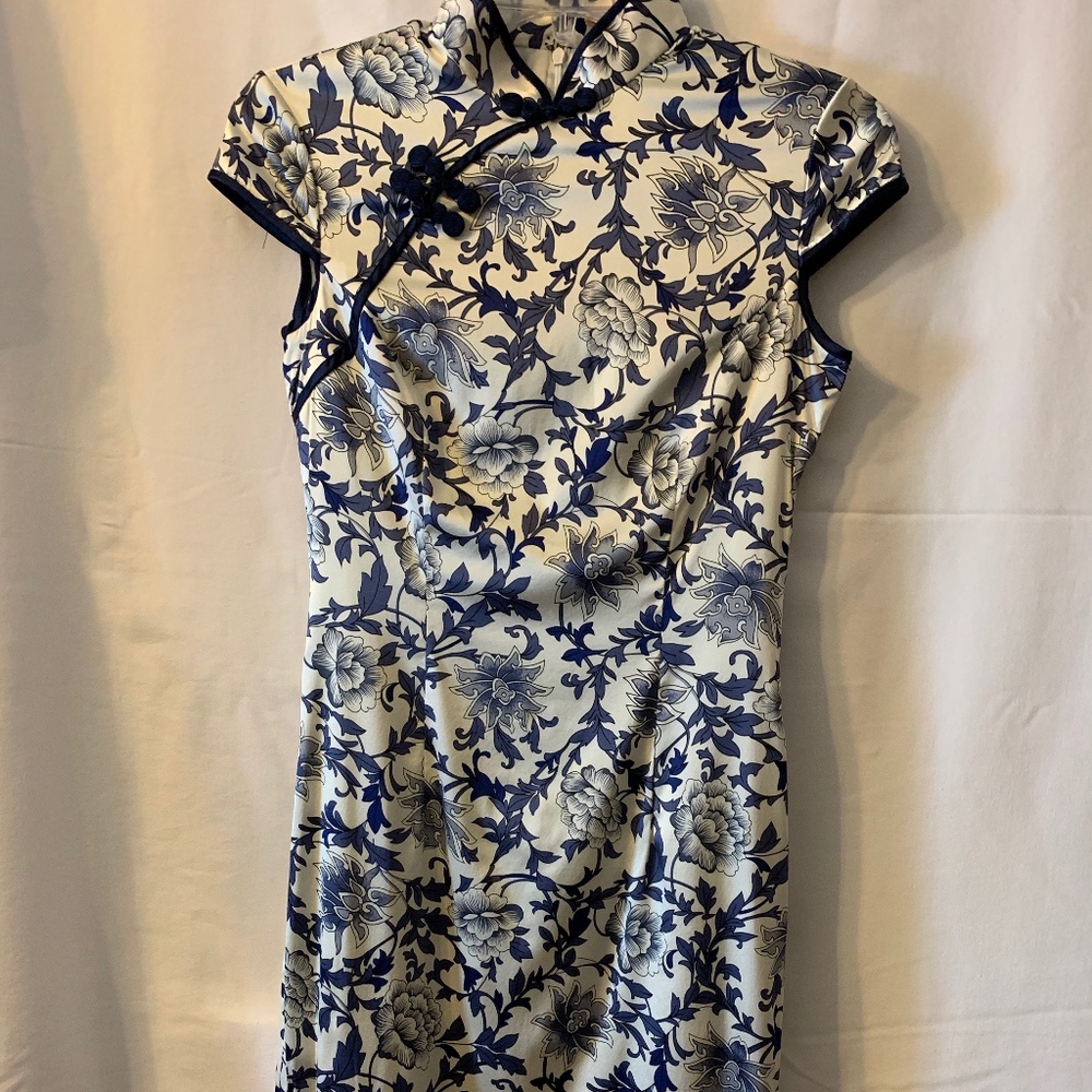 Beautiful Knee Length Chinese Dress Sz 4